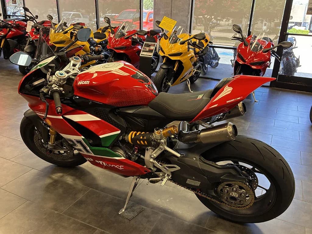 2023 Ducati Panigale V2 Bayliss 1st Championship 20th Anniversary - Image 6
