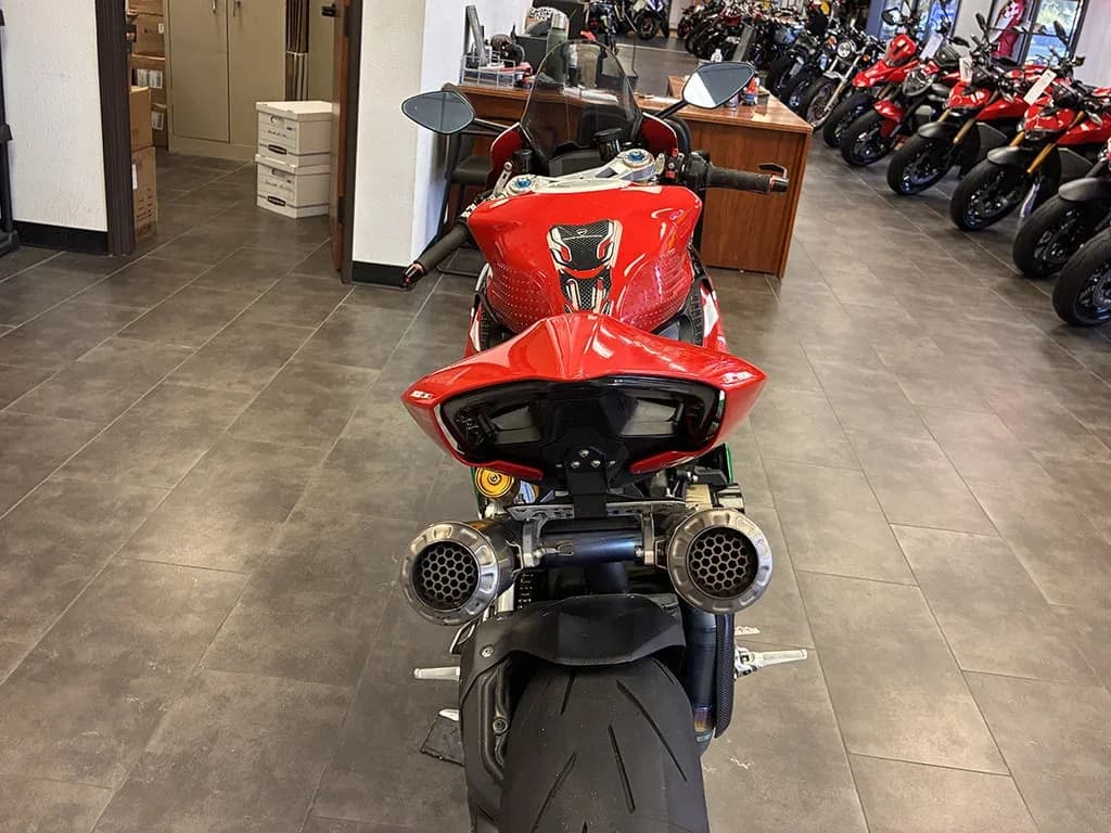 2023 Ducati Panigale V2 Bayliss 1st Championship 20th Anniversary - Image 7