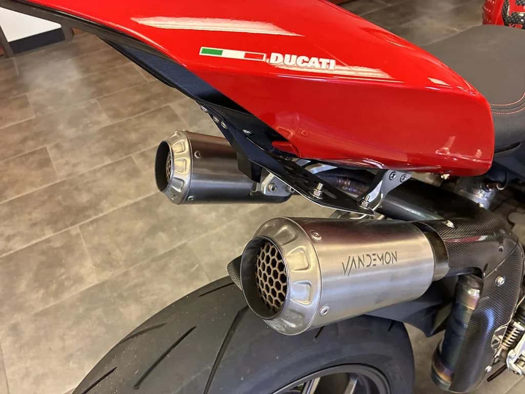 2023 Ducati Panigale V2 Bayliss 1st Championship 20th Anniversary - Image 8