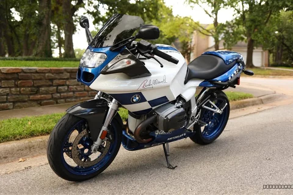 2004 BMW R1100S Boxer Cup Replica Edition - Image 2