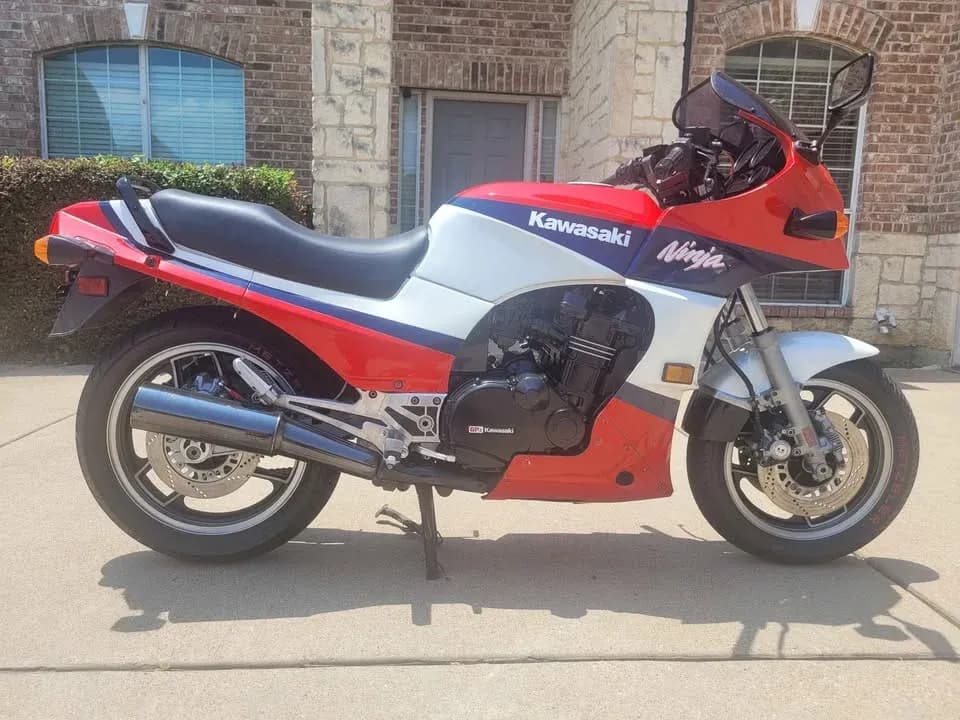 1986 Kawasaki ninja 900r - Image 2